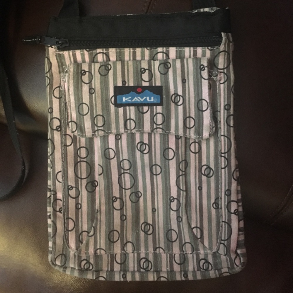 KAVU crossbody